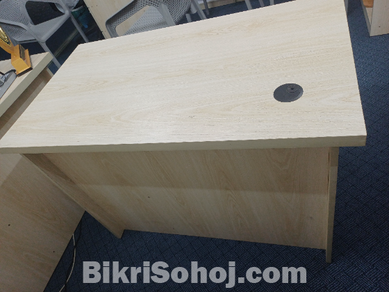 Computer Table